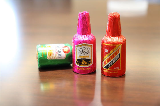 Materiale di imballaggio in carta Mini bottiglia di cera di cioccolato Macchina di imballaggio multifunzione