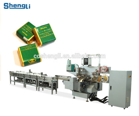 Macchina per imballaggio e avvolgimento a piega multifunzione per cibo / caramelle / barrette di cioccolato