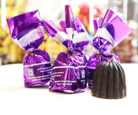 Macchina di imballaggio per confezioni a chiave orizzontale per confezioni di caramelle
