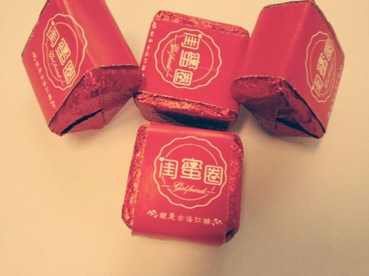 Macchine automatiche di confezionamento di cioccolato azionate elettricamente, perfette per il vostro business